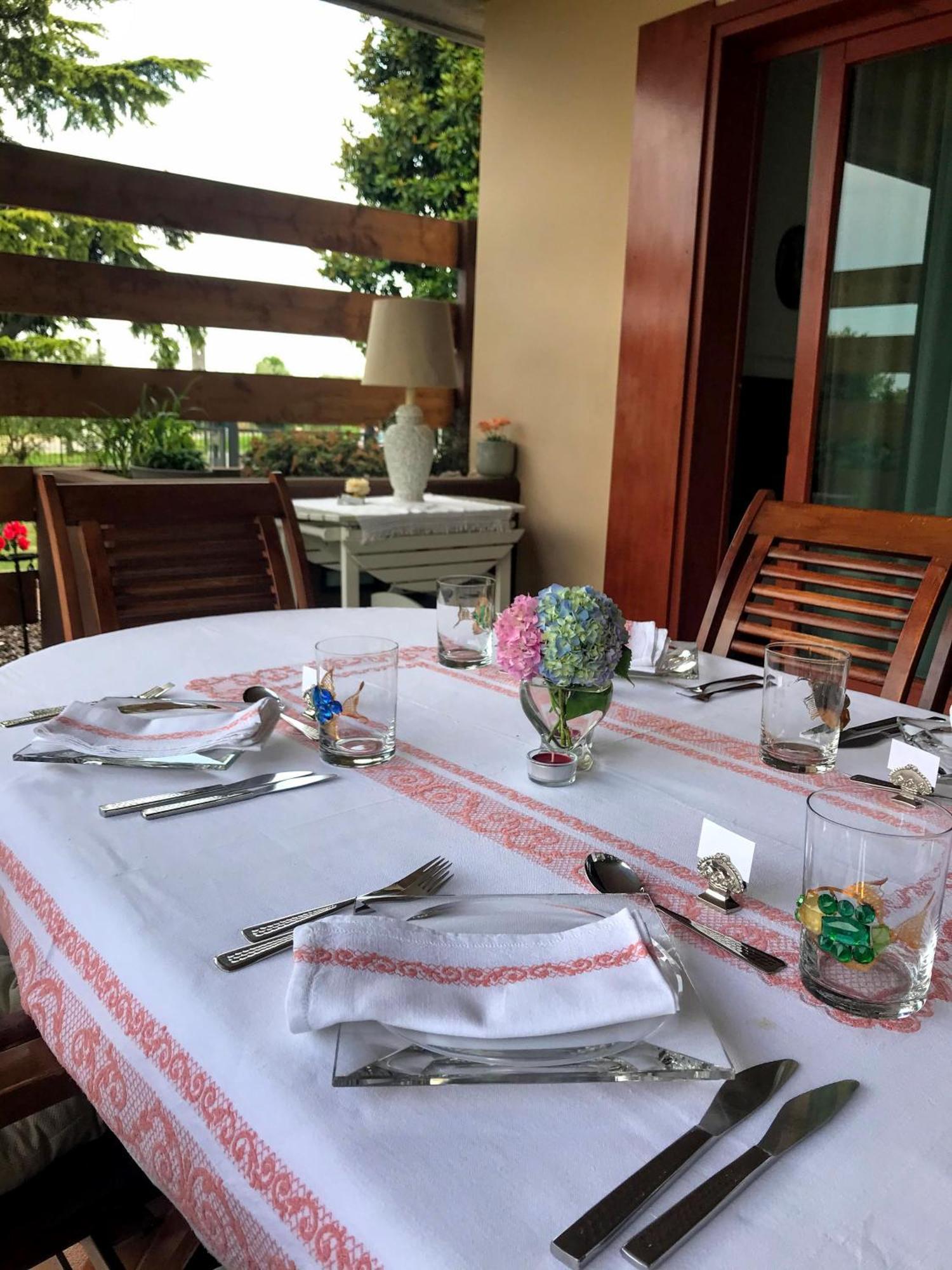 Villa Elena 马内尔巴 外观 照片